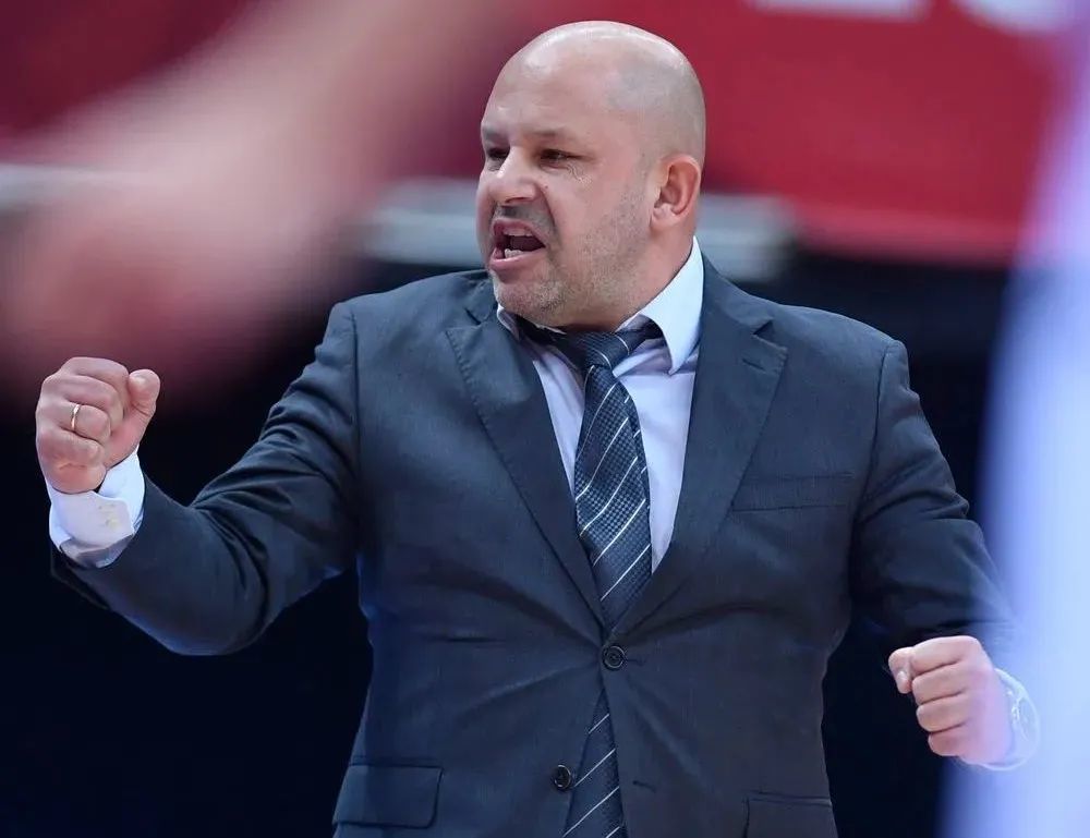 杜兰特在尤文图斯比赛中绝杀TheShy在C9比赛中险胜，这一次真的山东泰山今晚强势反弹