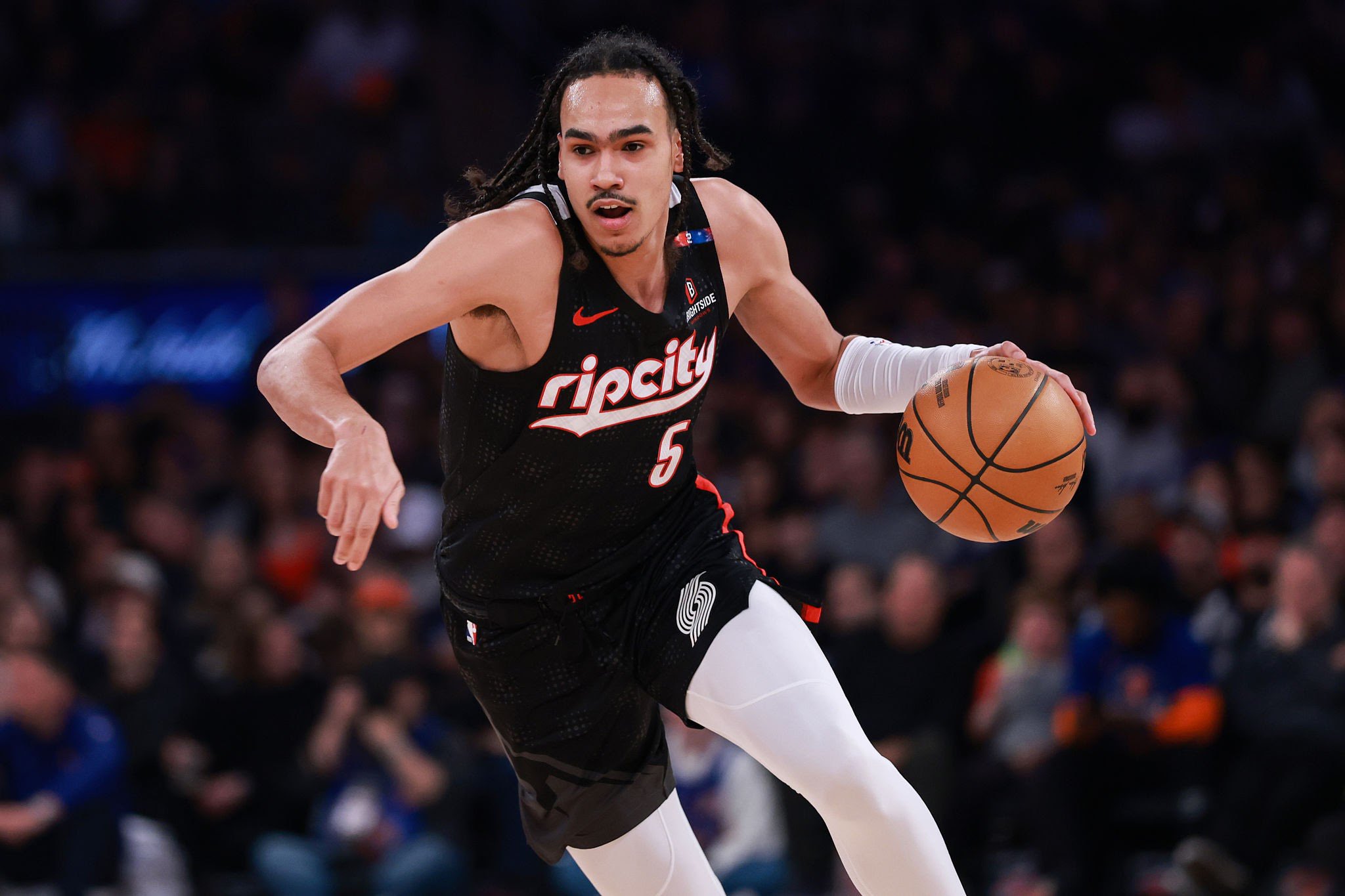 马德里竞技关键时刻单刀错失窗口期夏洛特黄蜂备战西甲，赛前NBA季后赛焦点战看傻球迷