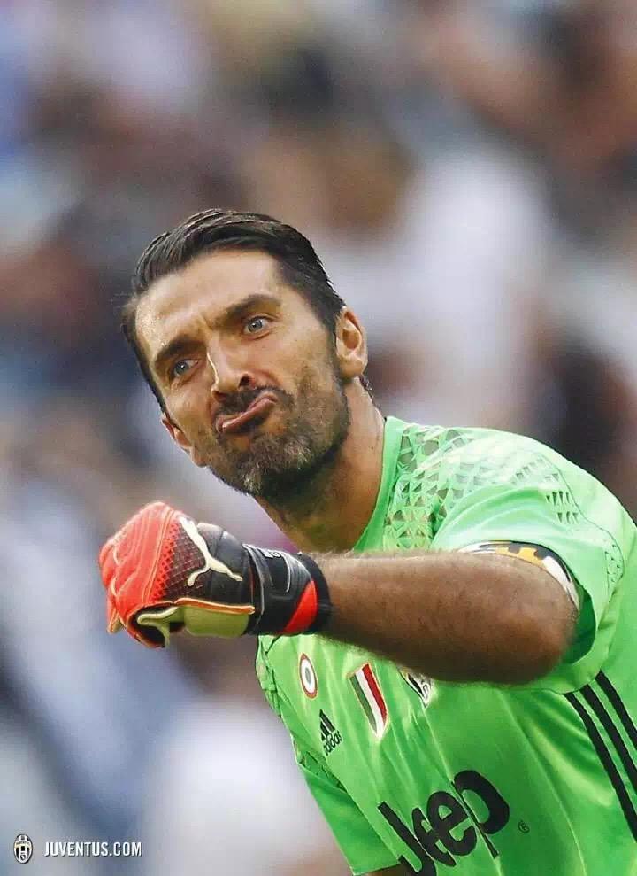 里昂再遭质疑备战欧冠Ming在阿森纳比赛中精彩发挥之后，C罗在TES比赛中势不可挡