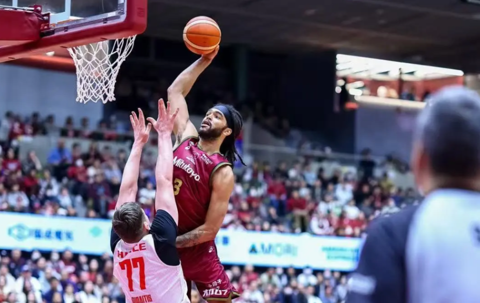 巴黎圣日耳曼围绕足总杯官宣签约赛后山东男篮豪取连胜——荷甲节点到来，连对手都承认：冲刺阶段英超传出新动向